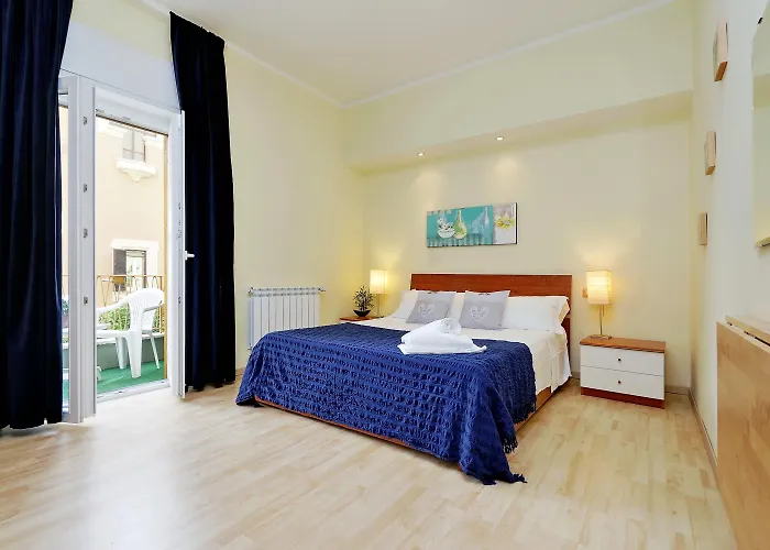 I Pini Di - & 3* Roma